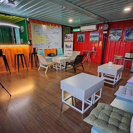 Boxinn The Kontena Home Semporna Extérieur photo