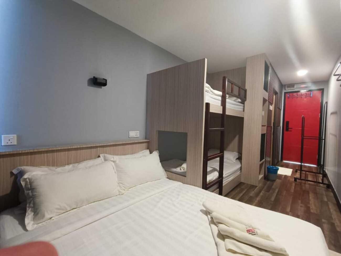 Boxinn The Kontena Home Semporna Extérieur photo